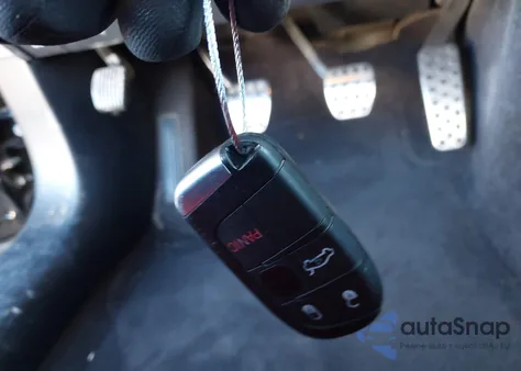 2016 Dodge Challenger R/T Plus z USA, uszkodzony, nr VIN 2C3CDZBT7GH137962